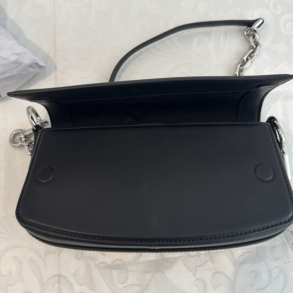 Marc Jacobs Shoulder Bag - Picture 14 of 15